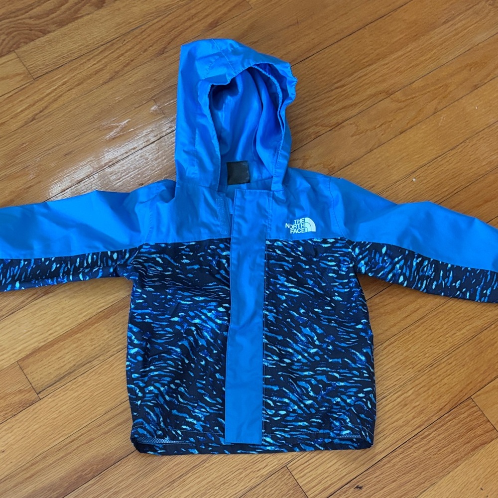 The North Face Kids Blue Patterned Rain Jacket